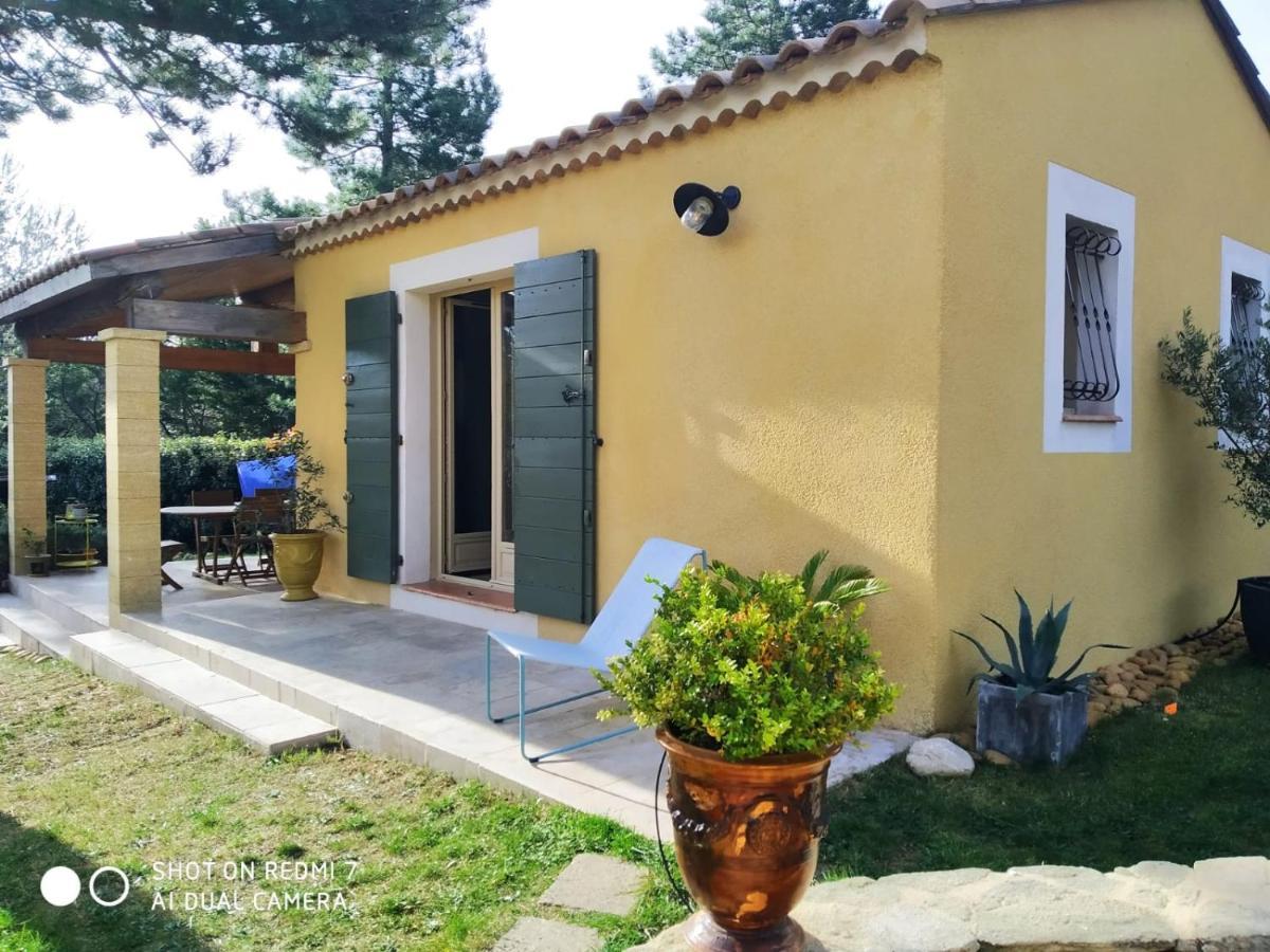 Proche Uzes Petit Gite Avec Grande Cuisine D'Ete Et Piscine Saint-Siffret Εξωτερικό φωτογραφία